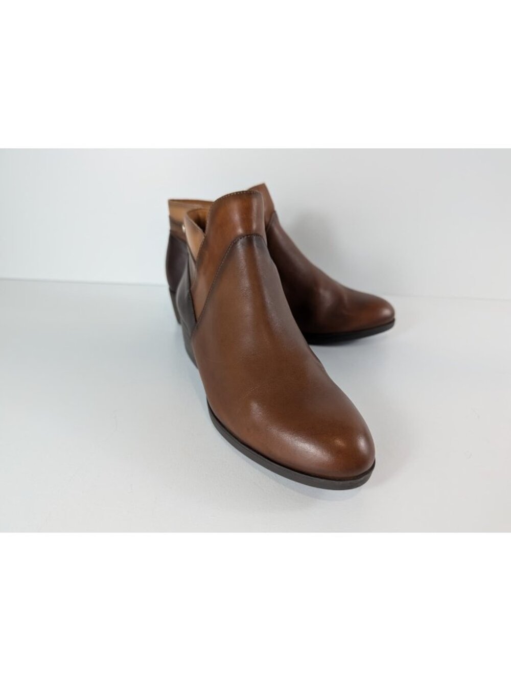Pikolinos Women's Leather Ankle Boots Size 37 Brown Two-Tone Side Zipper